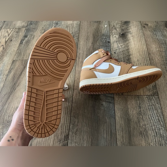 Air Jordan retro og high 1 praline, sail white with ribbon 8.5 - Picture 10 of 11
